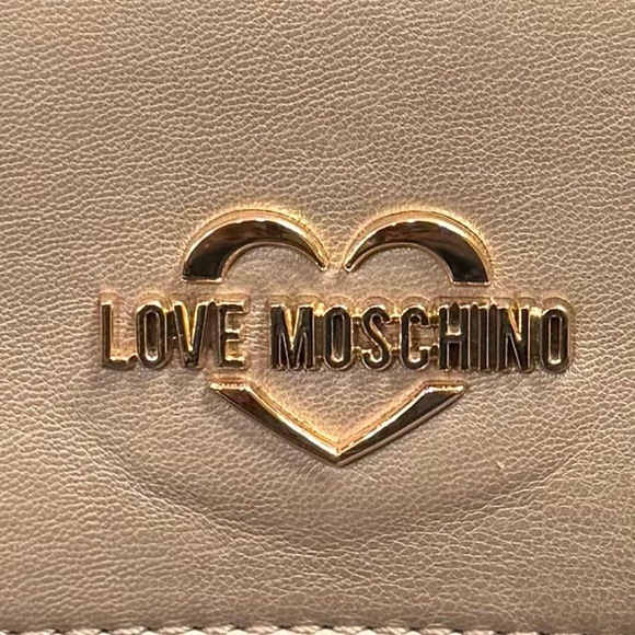 ?Love Moschino small  back pack ?